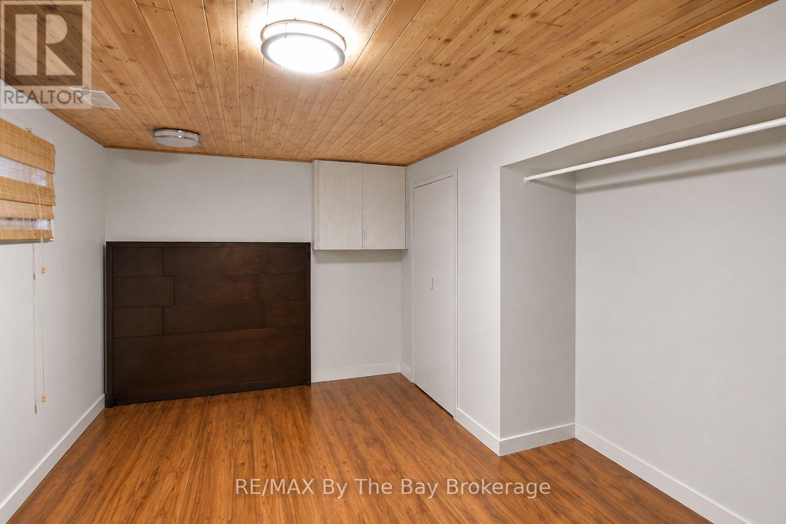 103 SUNNIDALE ROAD S - 23
