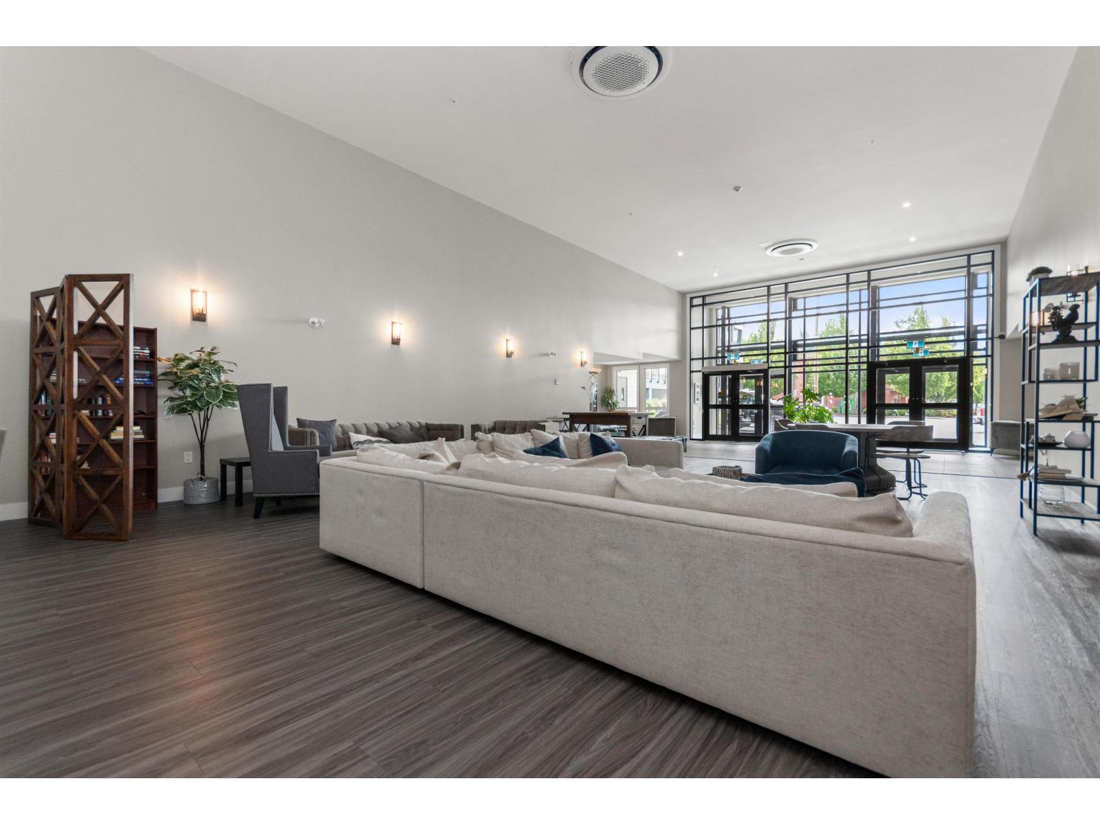 208 45745 WATSON ROAD, Sardis South, Chilliwack