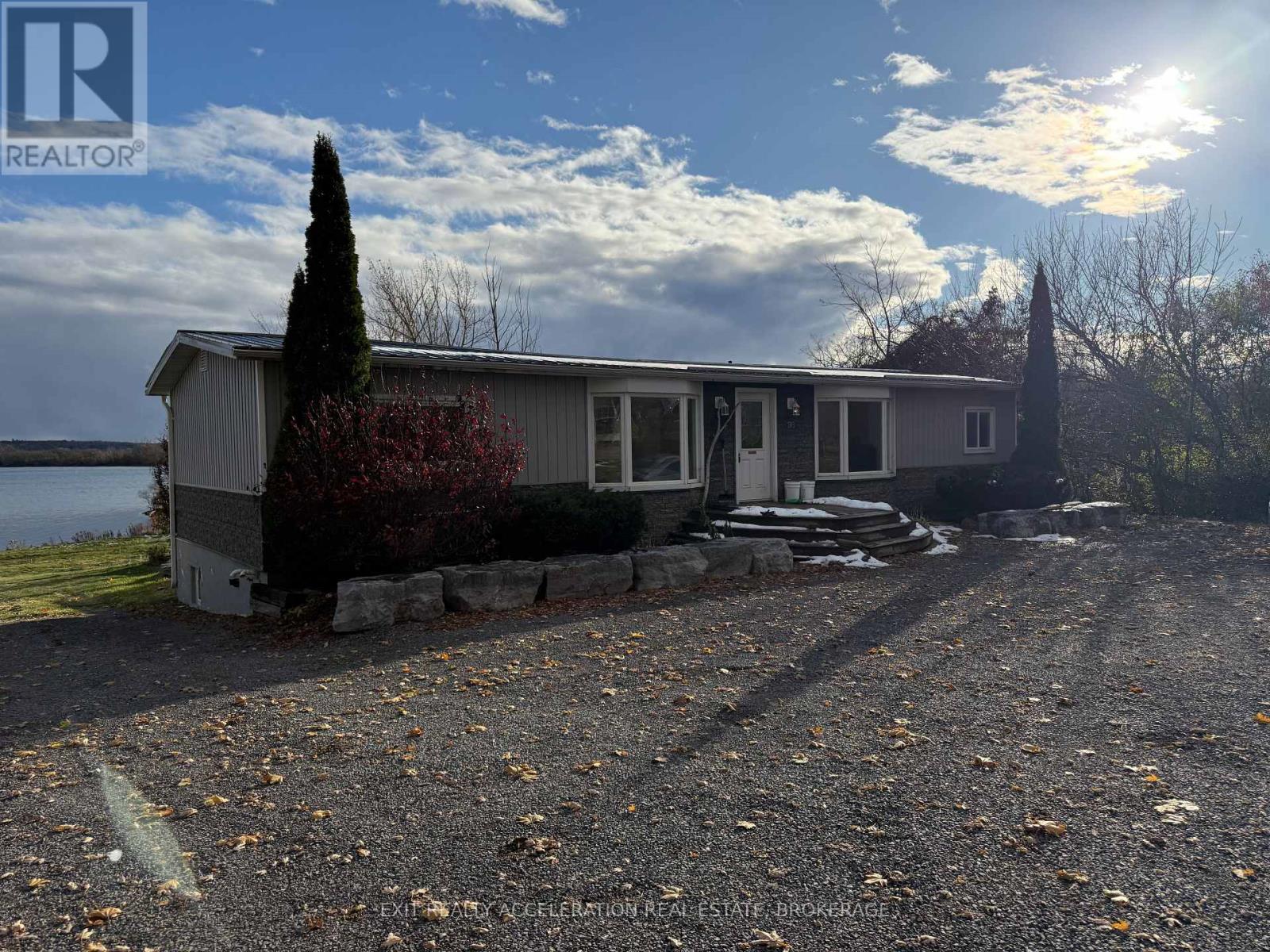 38 MAIN STREET - 22