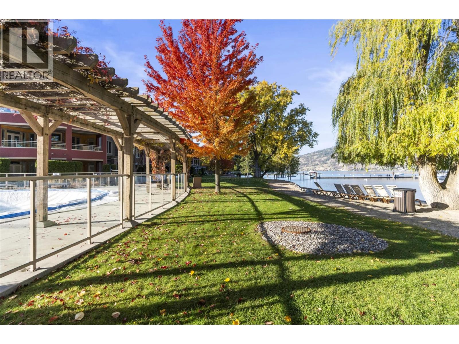 #1118 7343 Okanagan Landing Road - 49