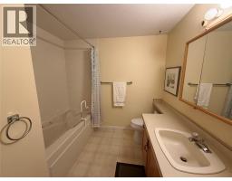 945 Lawrence Avenue Unit# 103, Kelowna, BC V1Y6M3 Photo 21