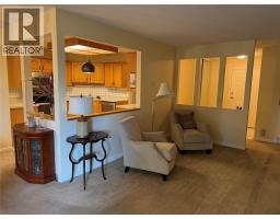 Primary Bedroom - 945 Lawrence Avenue Unit# 103, Kelowna, BC V1Y6M3 Photo 9
