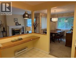 Living room - 945 Lawrence Avenue Unit# 103, Kelowna, BC V1Y6M3 Photo 14