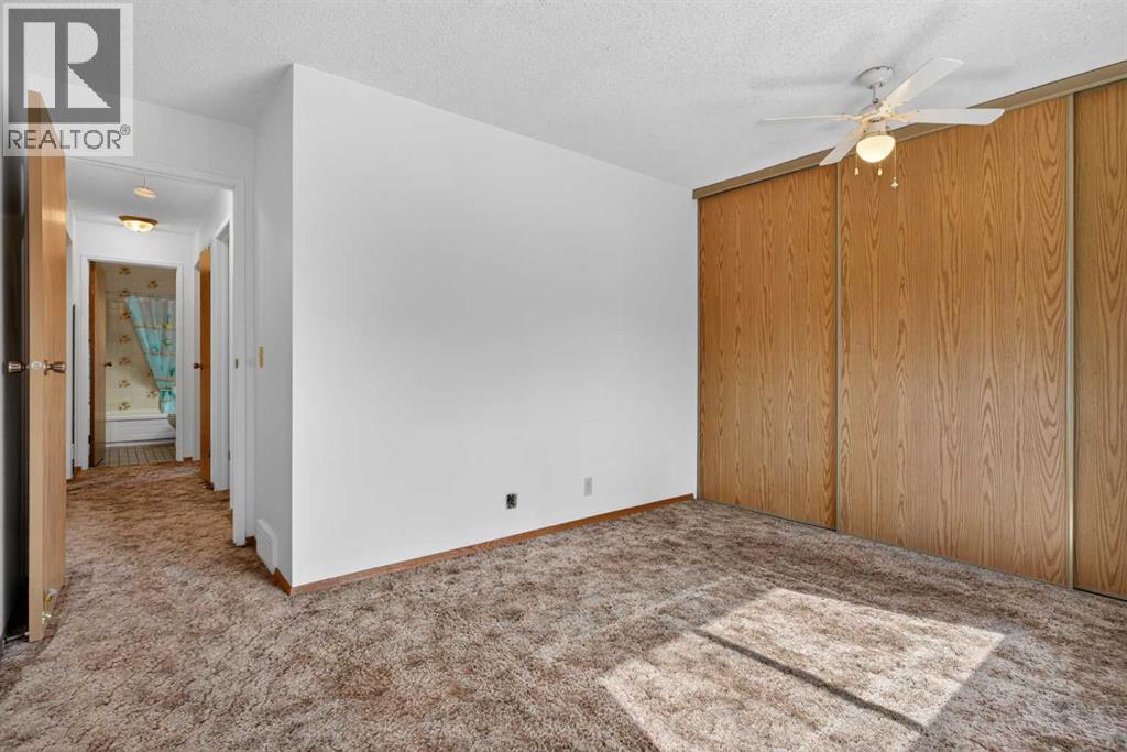 24 Mckenna Mews SE — photo 15