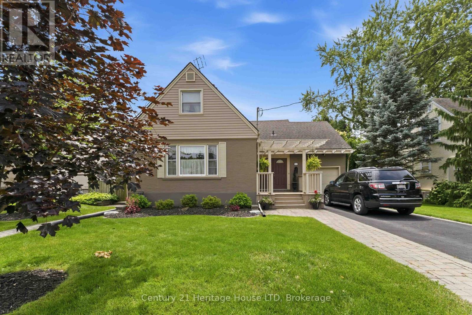 25 GLENVIEW AVENUE - 1