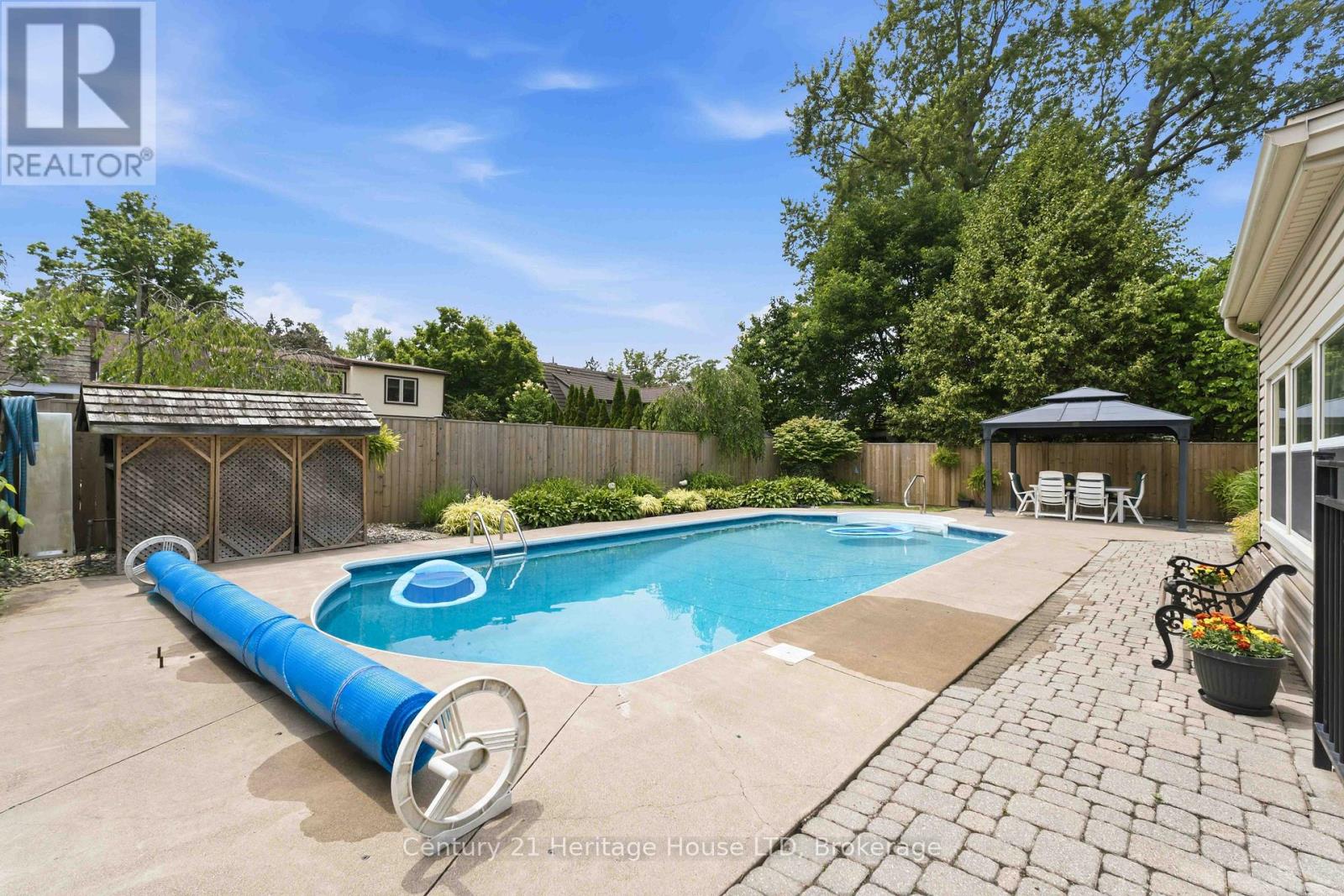 25 GLENVIEW AVENUE - 40