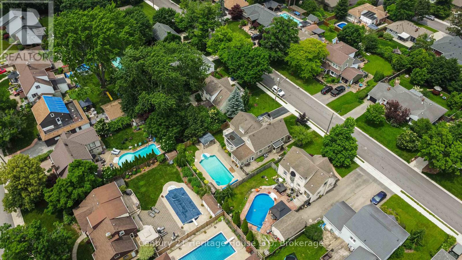 25 GLENVIEW AVENUE - 42