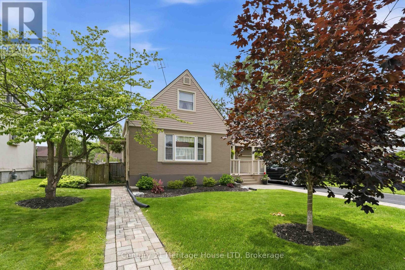 25 GLENVIEW AVENUE - 47