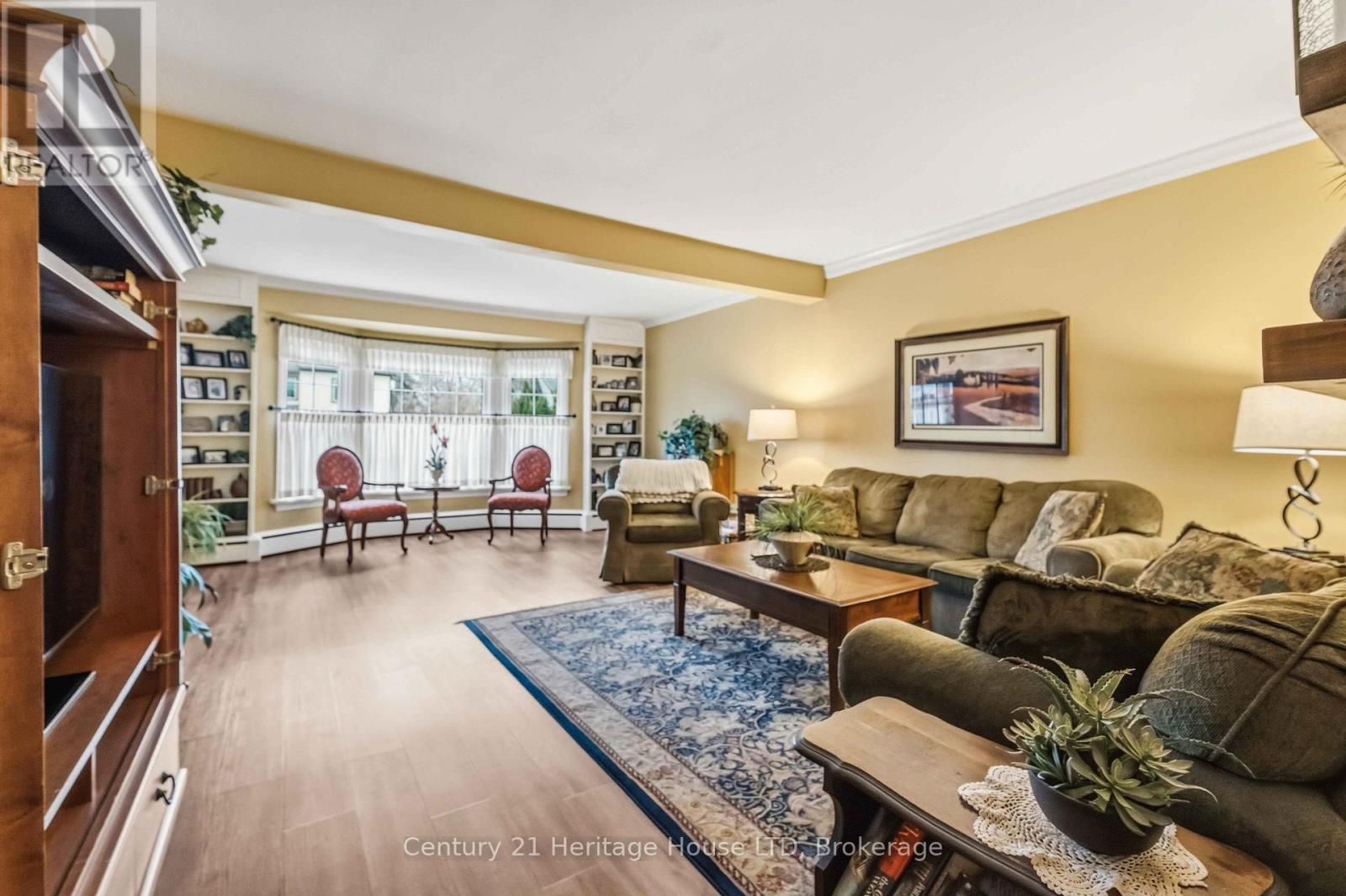 25 GLENVIEW AVENUE - 6