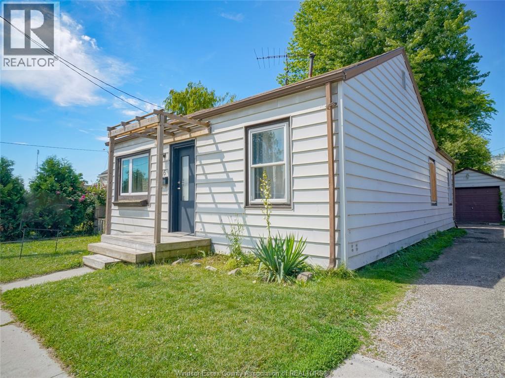 16 MCNAUGHTON AVENUE - 2