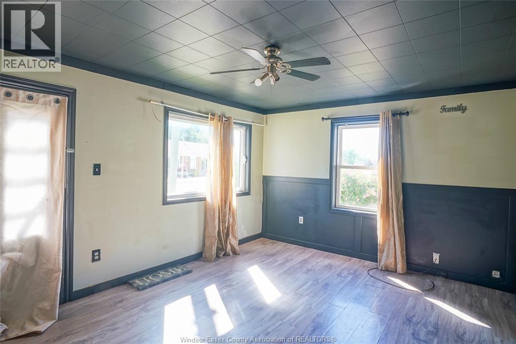 16 MCNAUGHTON AVENUE - 3