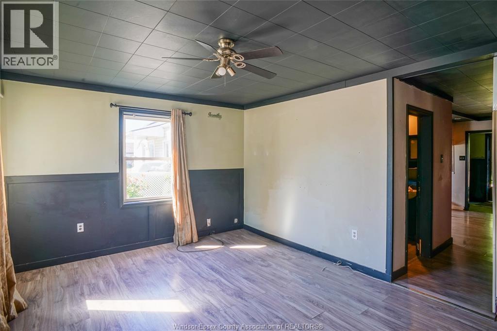 16 MCNAUGHTON AVENUE - 5