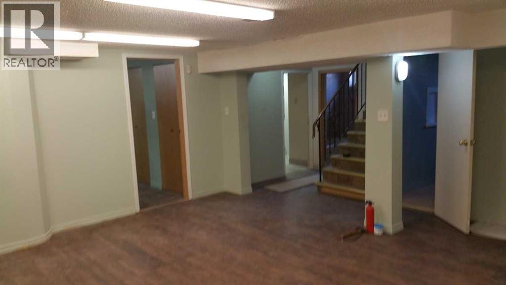 2128 17 Avenue SW — photo 35