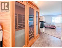 21066 Glenwood Avenue, Maple Ridge, BC V2X8K5 Photo 21