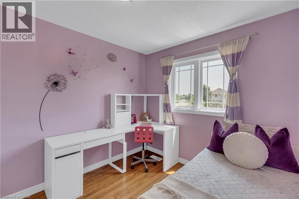 48 CLOUGH Crescent - 22