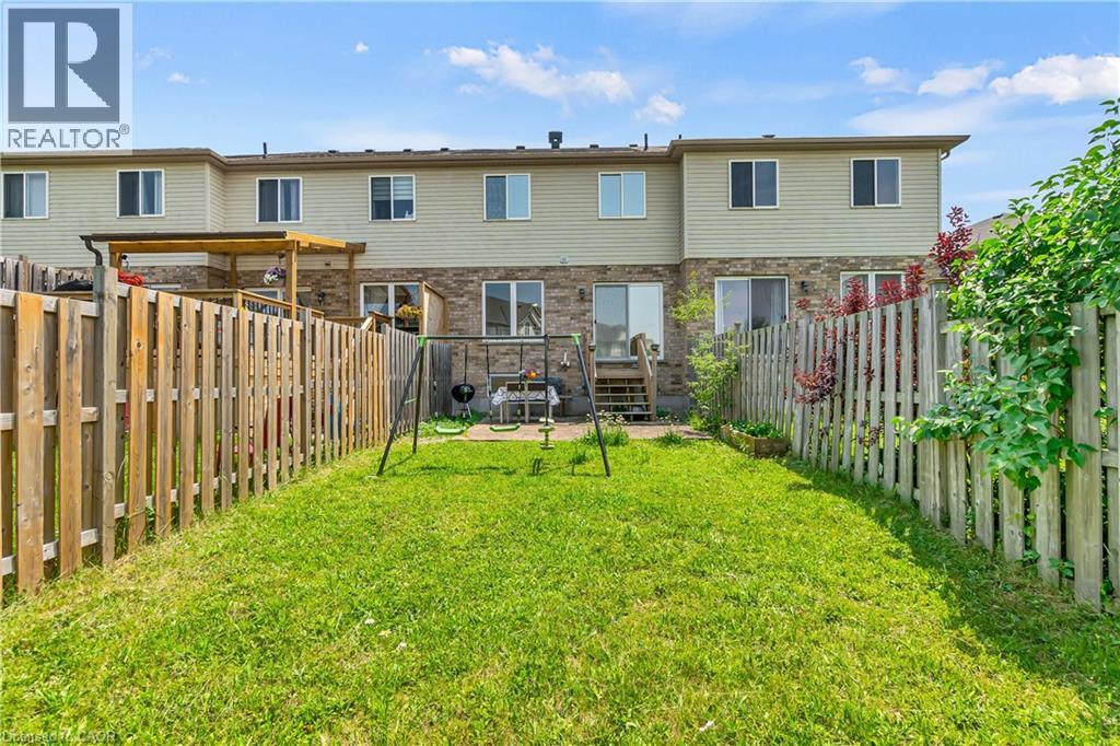 48 CLOUGH Crescent - 34