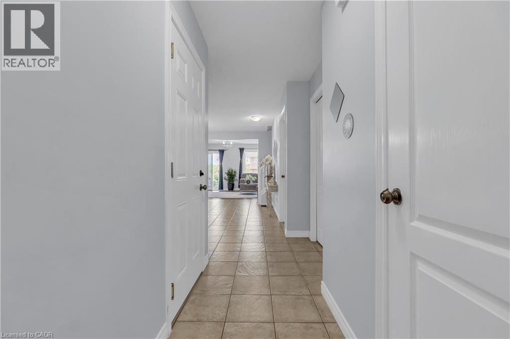 48 CLOUGH Crescent - 4
