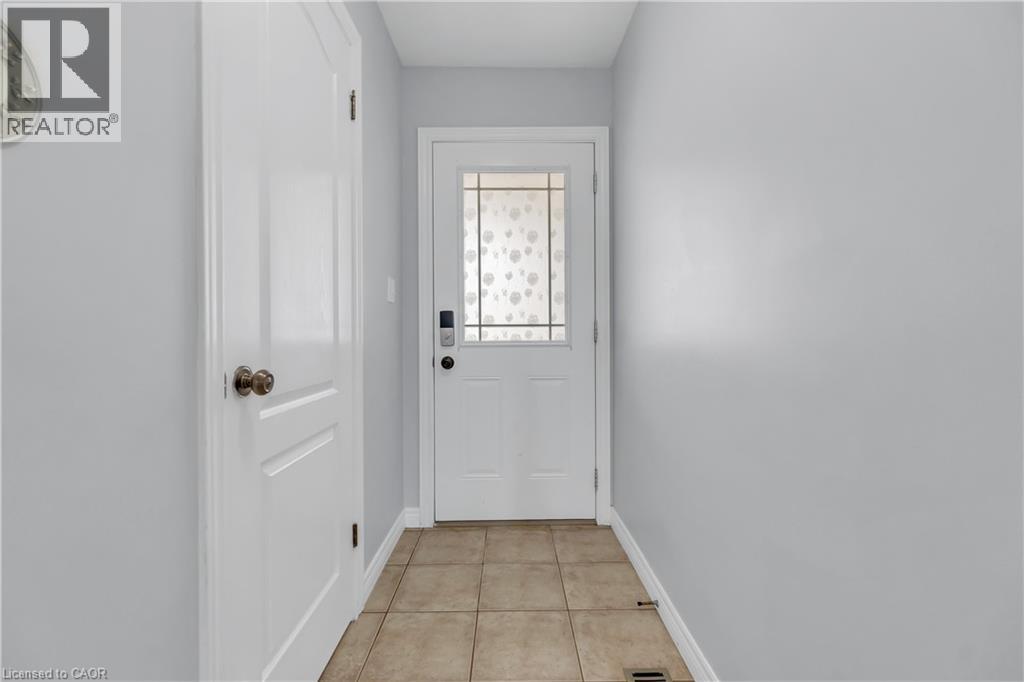 48 CLOUGH Crescent - 5