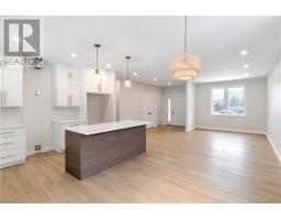 2210 Treeview Road, Sudbury, ON P3E5C5 Photo 11