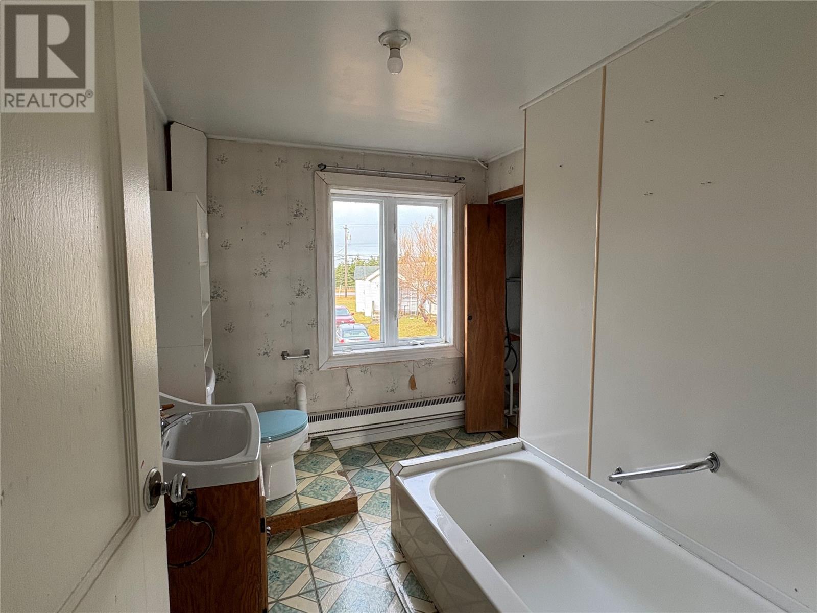 299 Main Road - 24