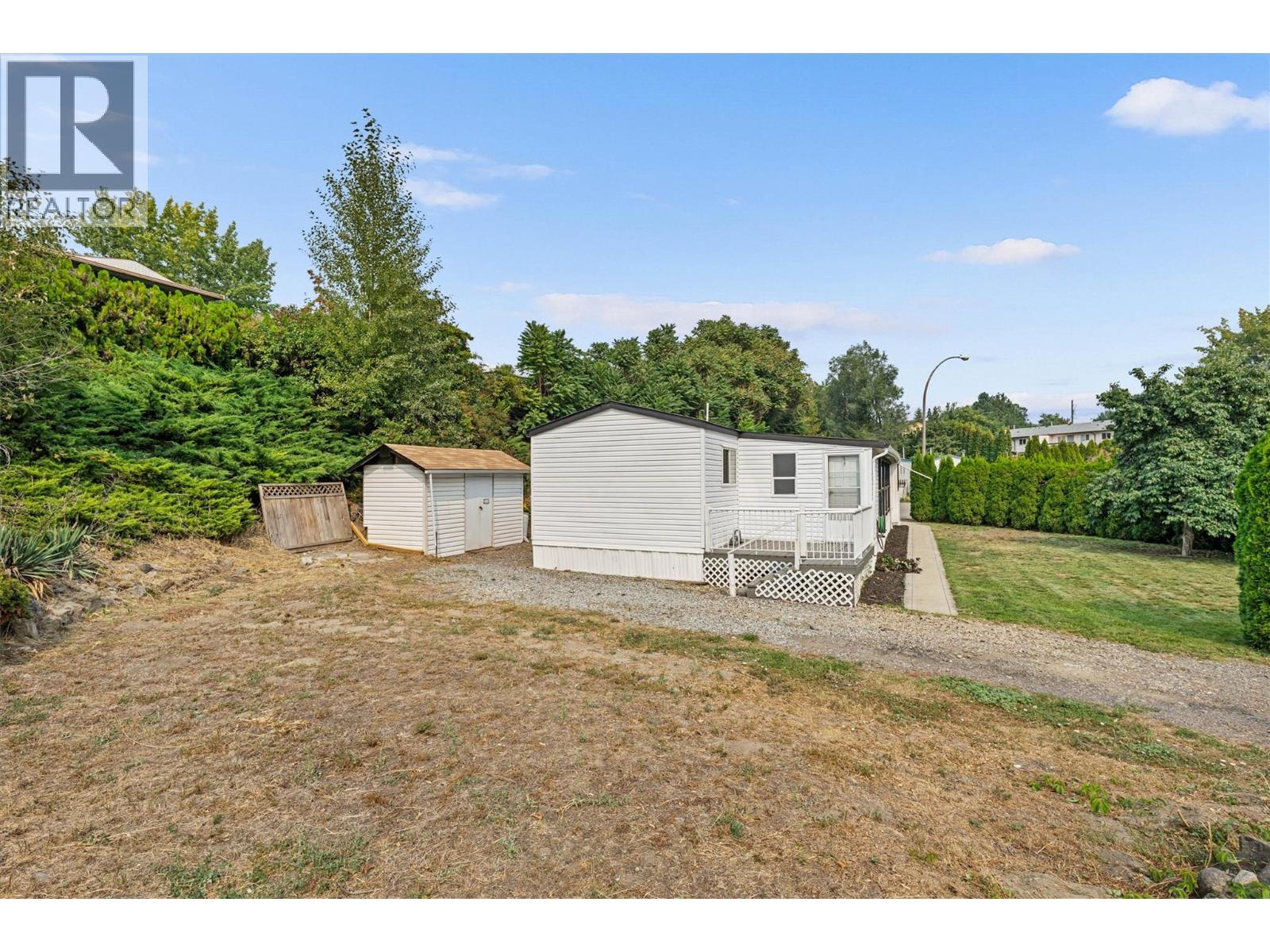 #101 1699 Ross Road - 30