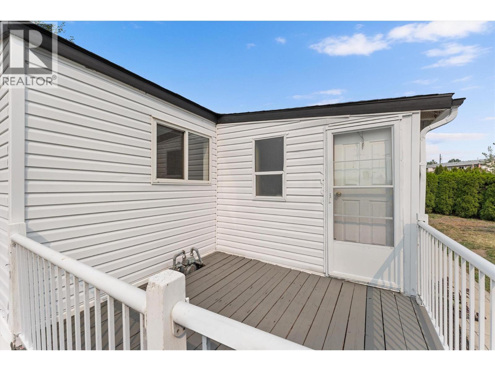 #101 1699 Ross Road - 33