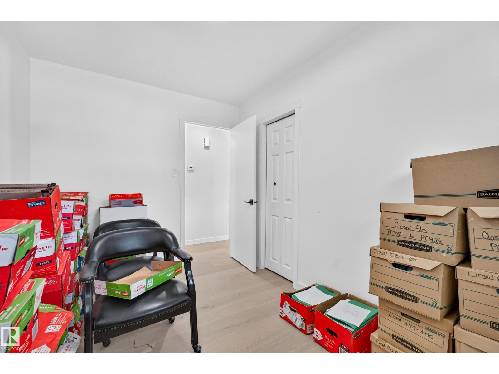 6011 93A AV NW - 20