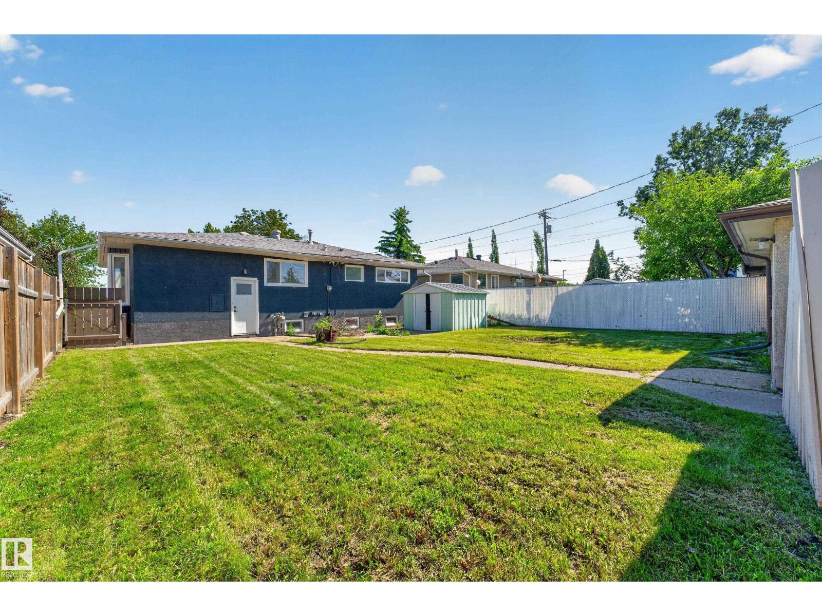 6011 93A AV NW - 45