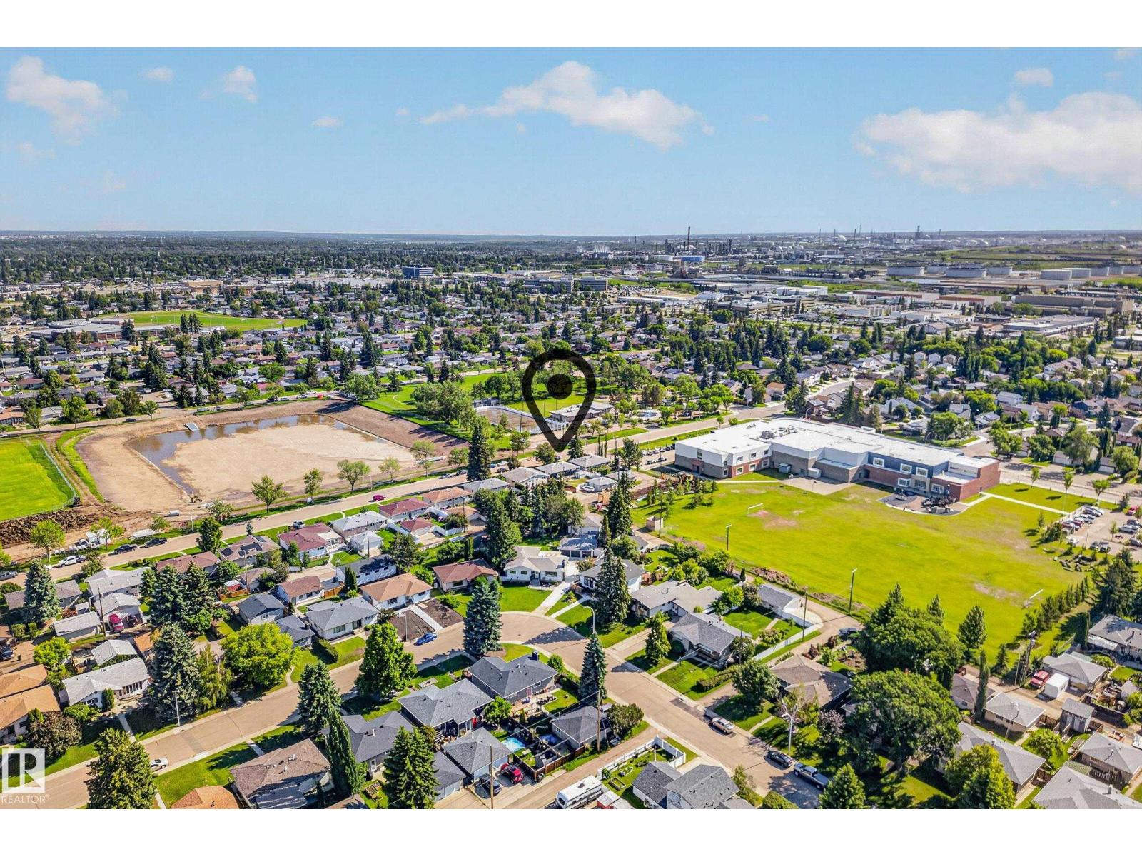 6011 93A AV NW - 50