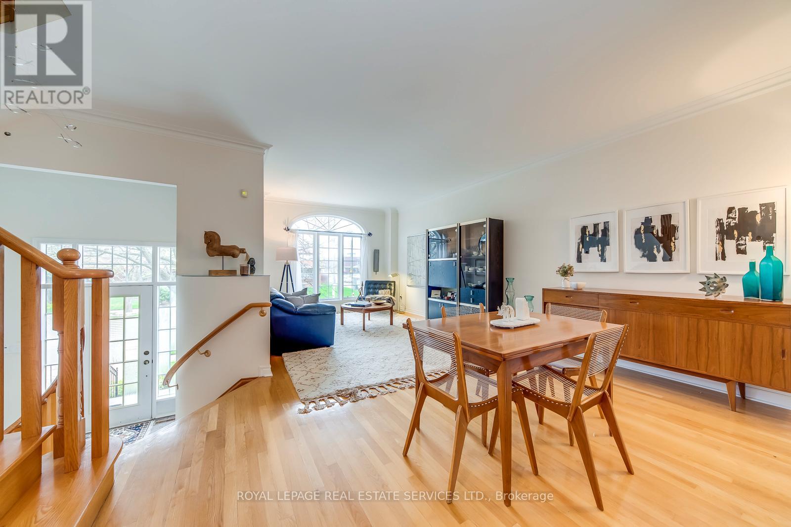 175 LA ROSE AVENUE - 4