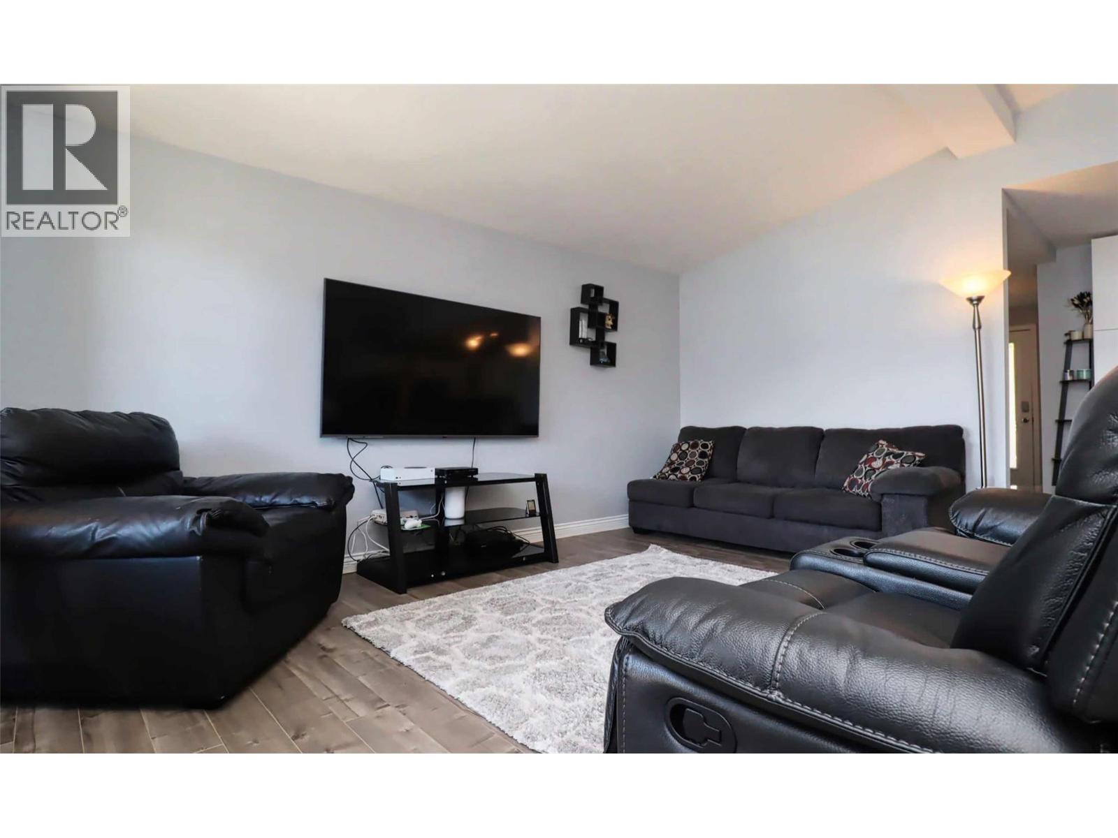 1475 Little Shuswap Lake Road - 16