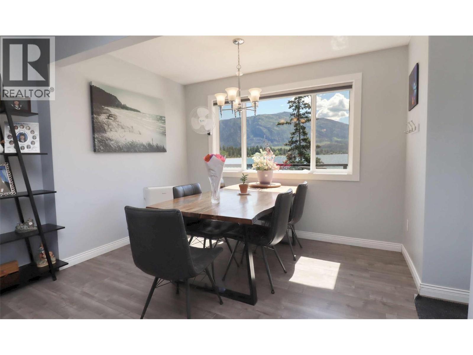 1475 Little Shuswap Lake Road - 19