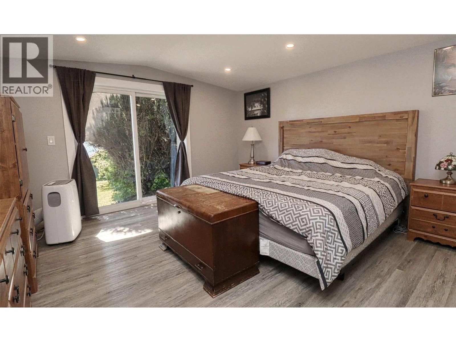 1475 Little Shuswap Lake Road - 31