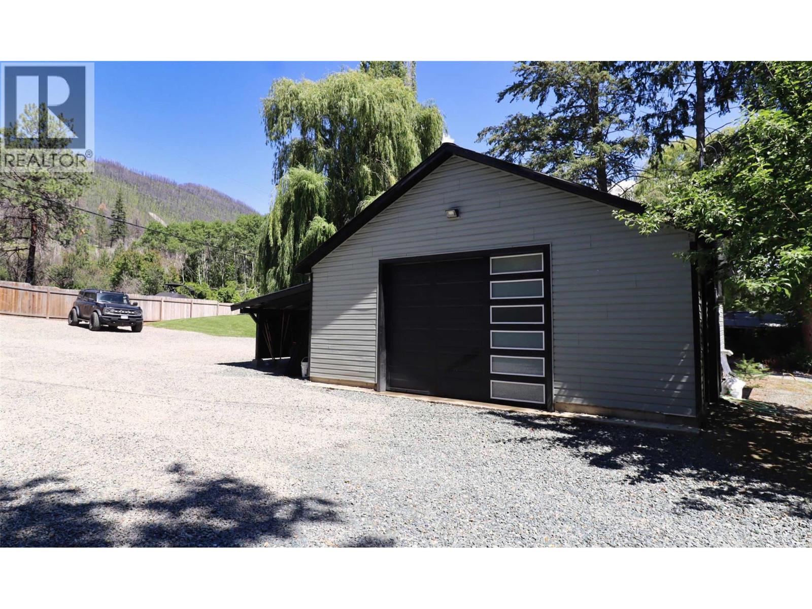 1475 Little Shuswap Lake Road - 66