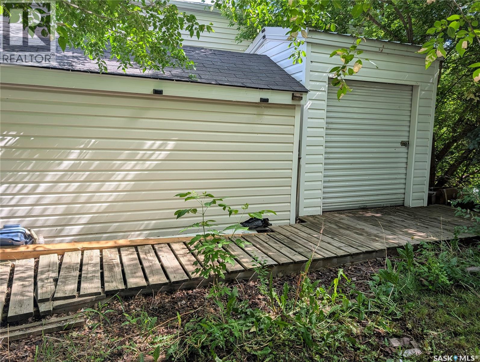 B24 1295 9th AVENUE NE - 28