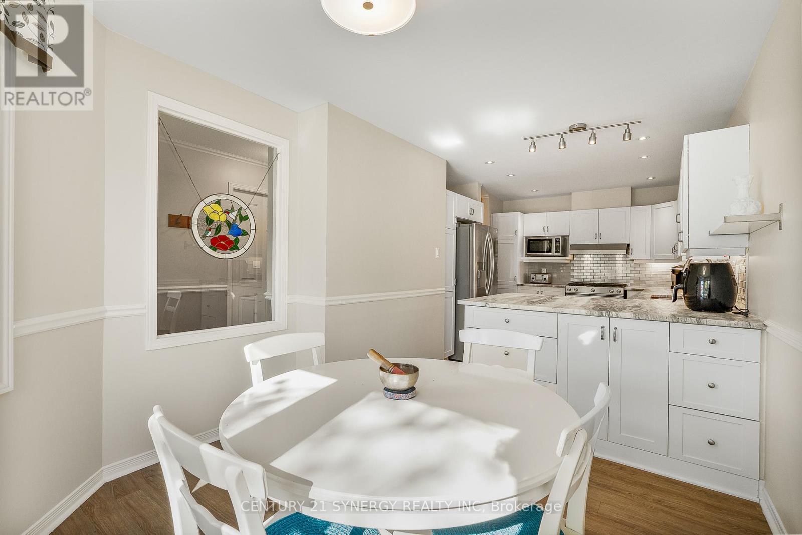 #16 32 INNESBROOK COURT - 10