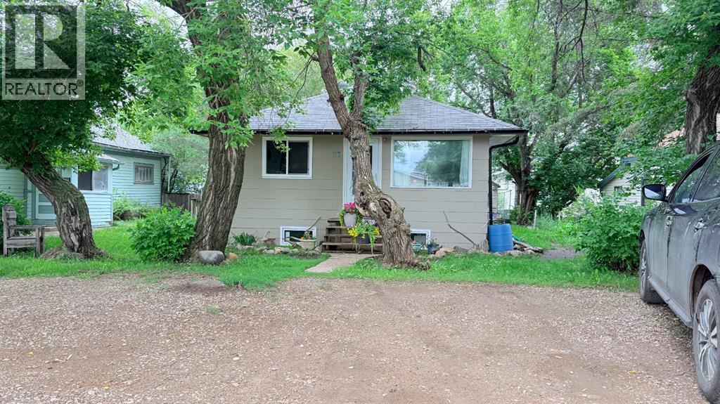 117 2 Street W - 1