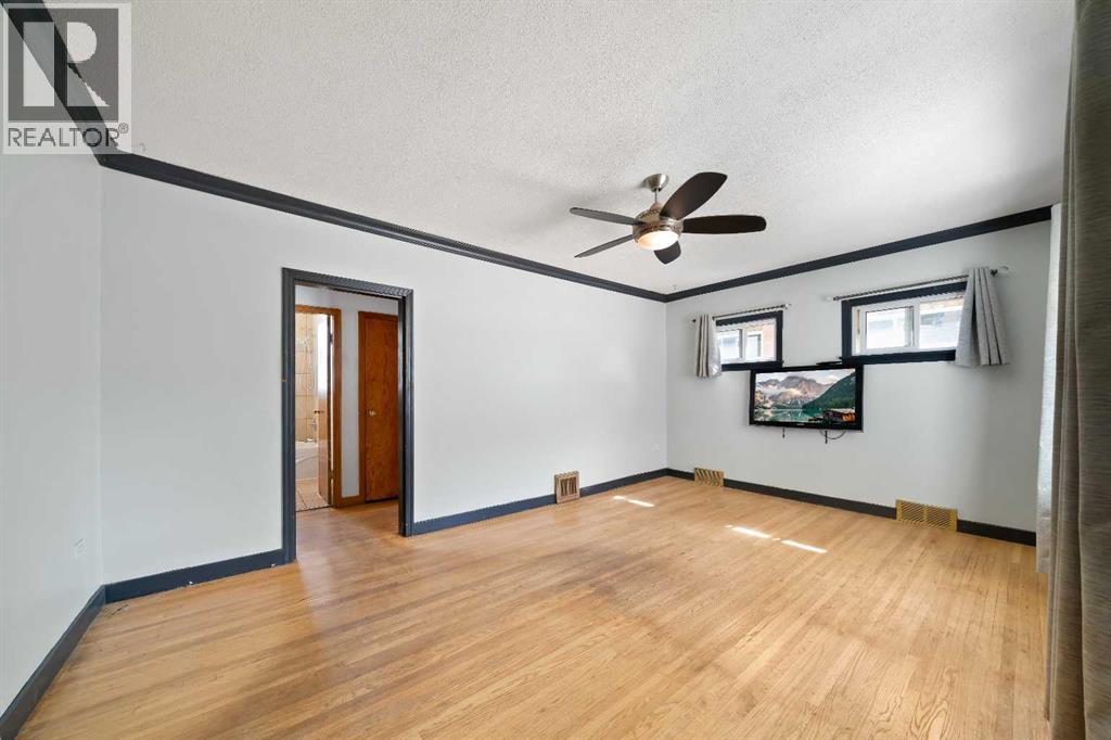20 6 Street SW - photo 4