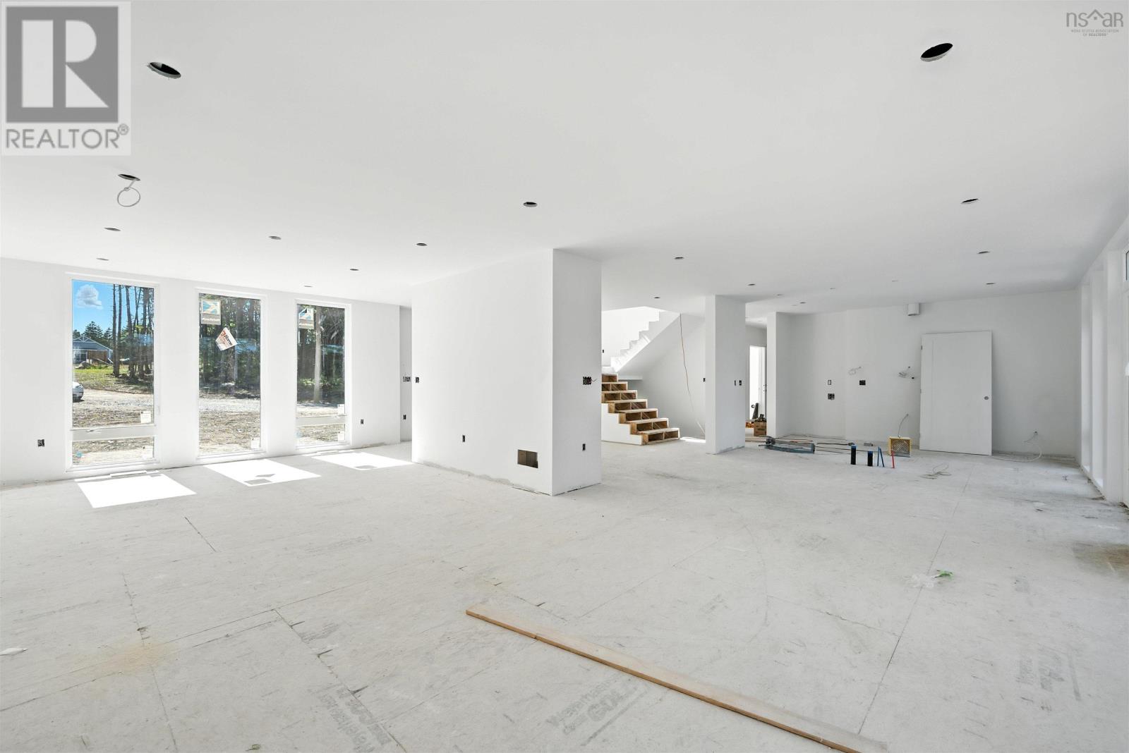 83 Canoe Crescent - 3