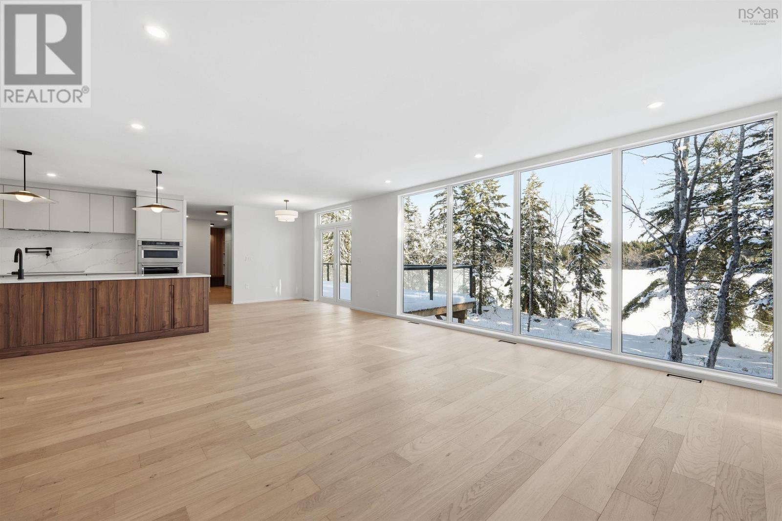 103 Canoe Crescent - 11