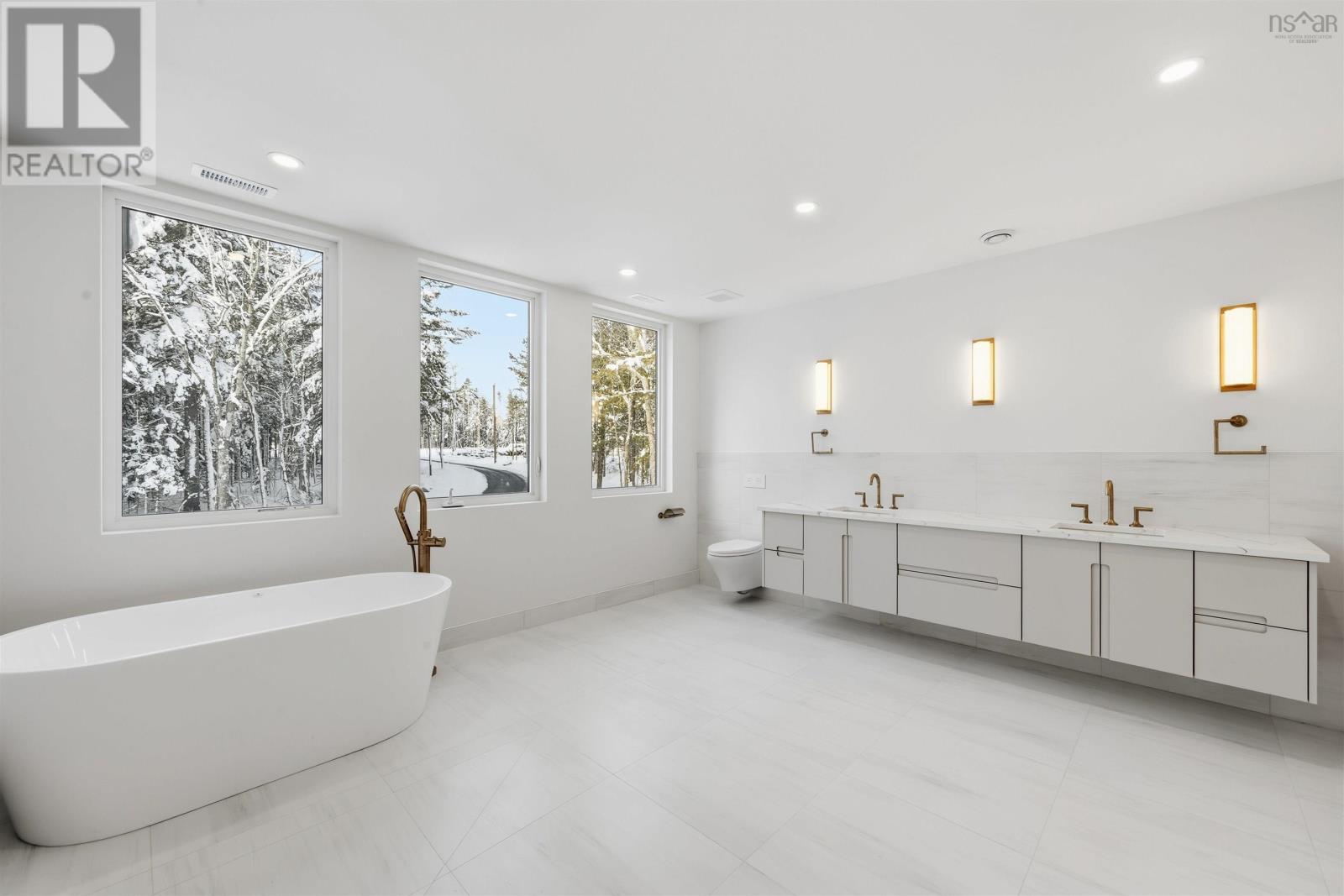 103 Canoe Crescent - 35