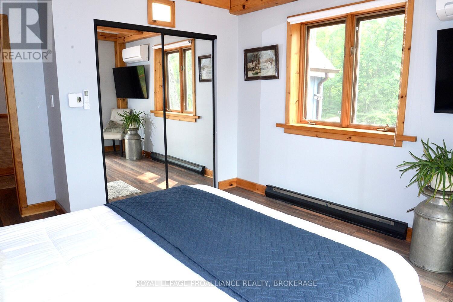 29263 HIGHWAY 7 - 7
