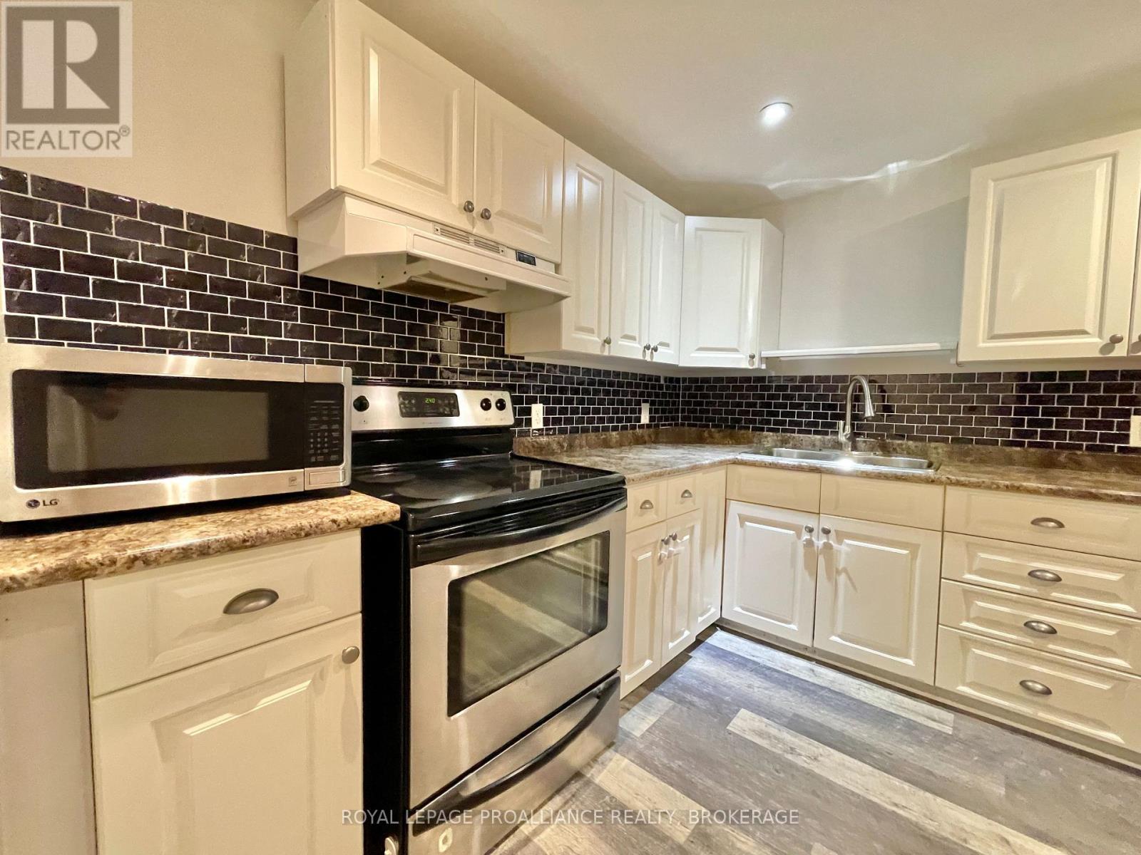 271 CHELSEA ROAD - 19