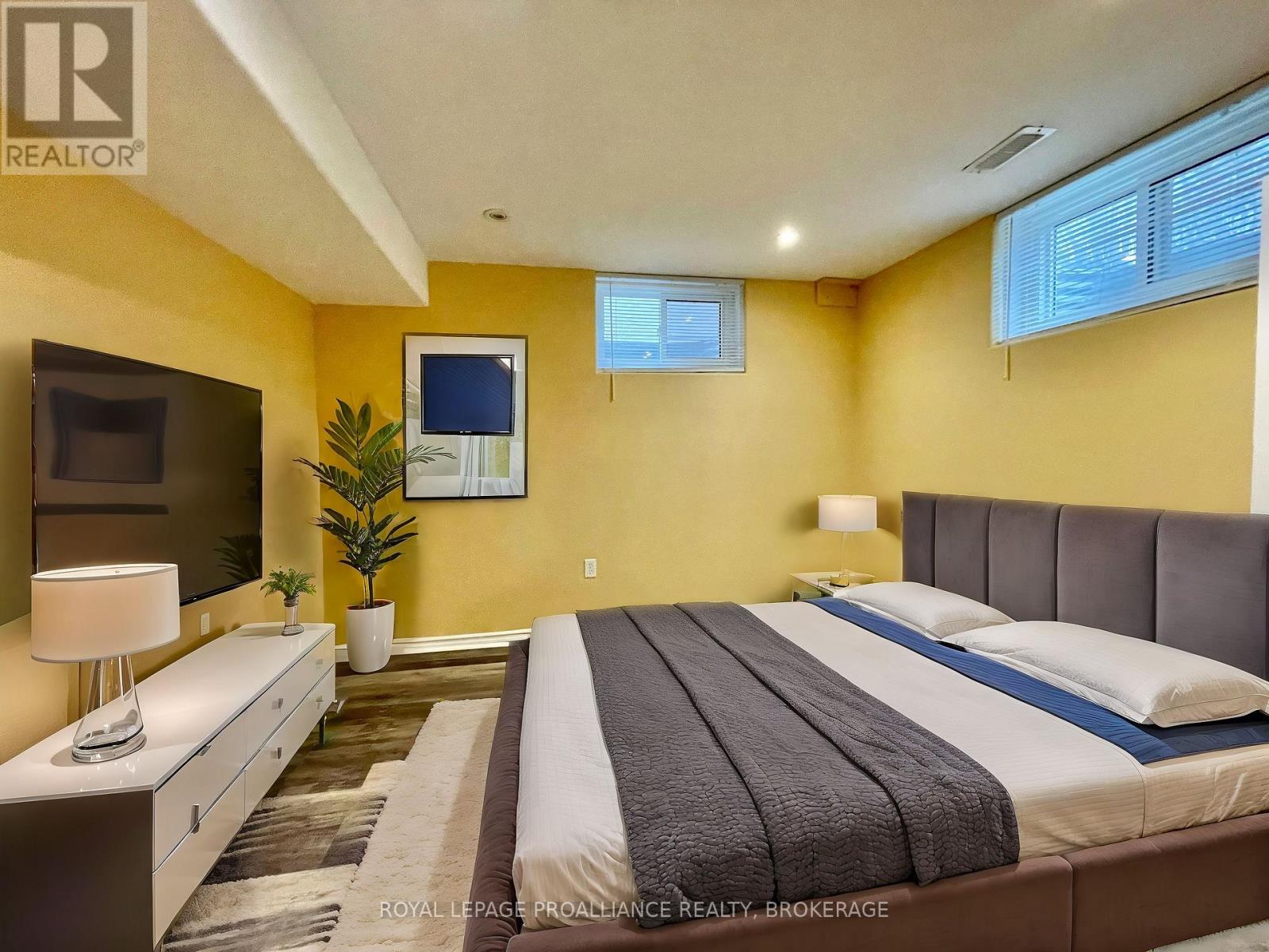 271 CHELSEA ROAD - 24