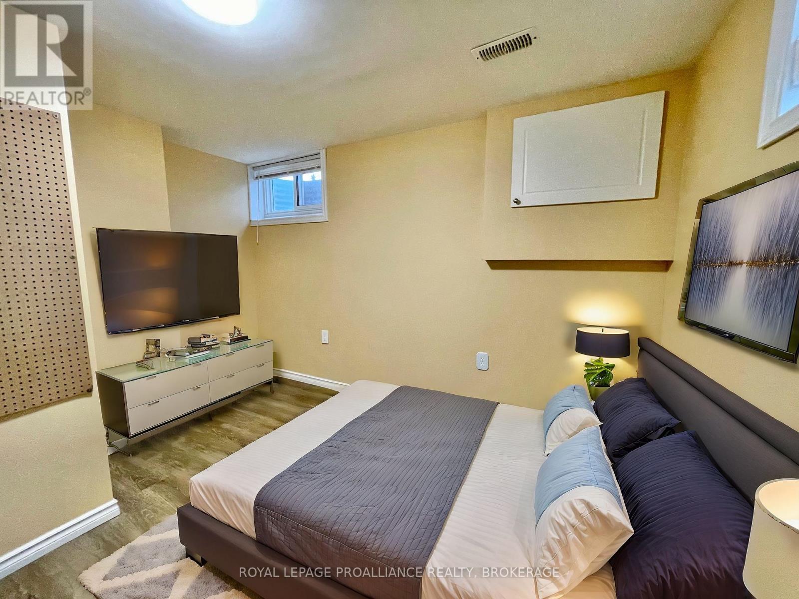 271 CHELSEA ROAD - 25