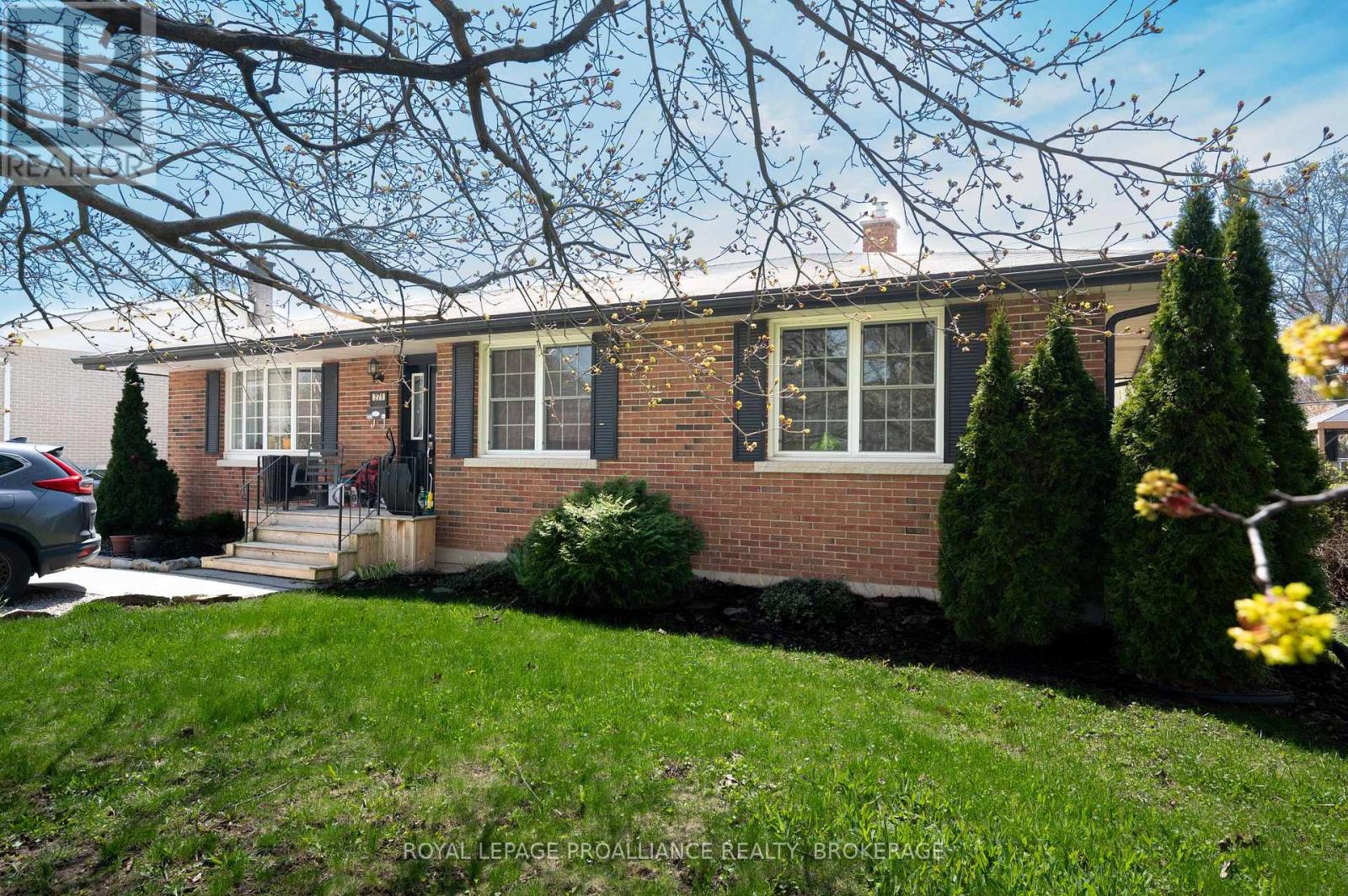271 CHELSEA ROAD - 3