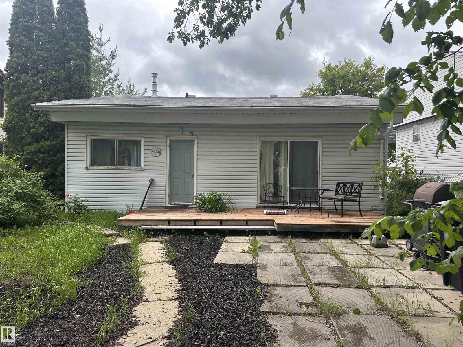 5128 52 ST - 2