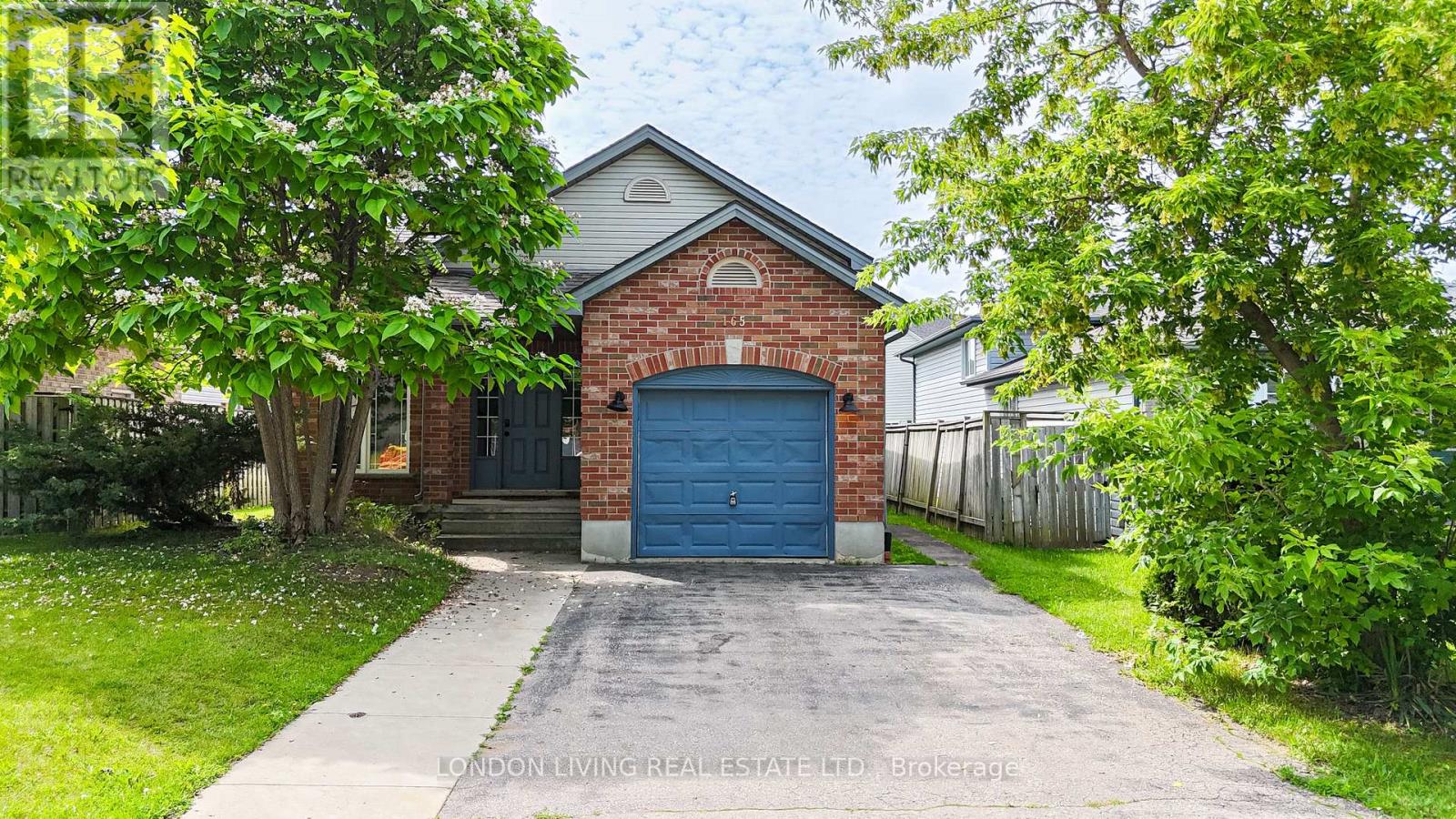 165 THURMAN CIRCLE - 1