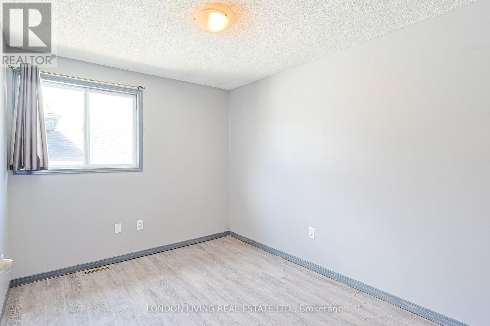 165 THURMAN CIRCLE - 11