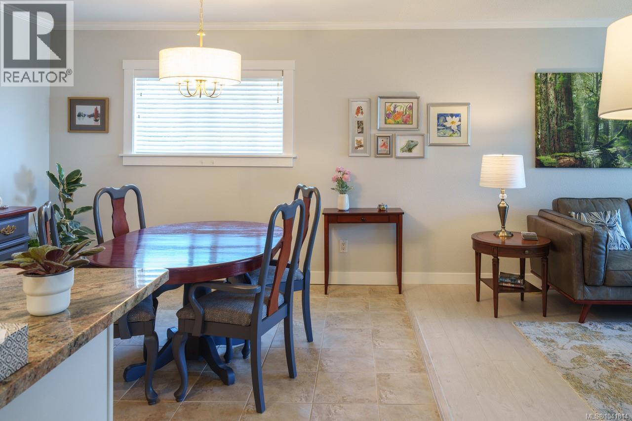 #301 255 Hirst Ave - 13